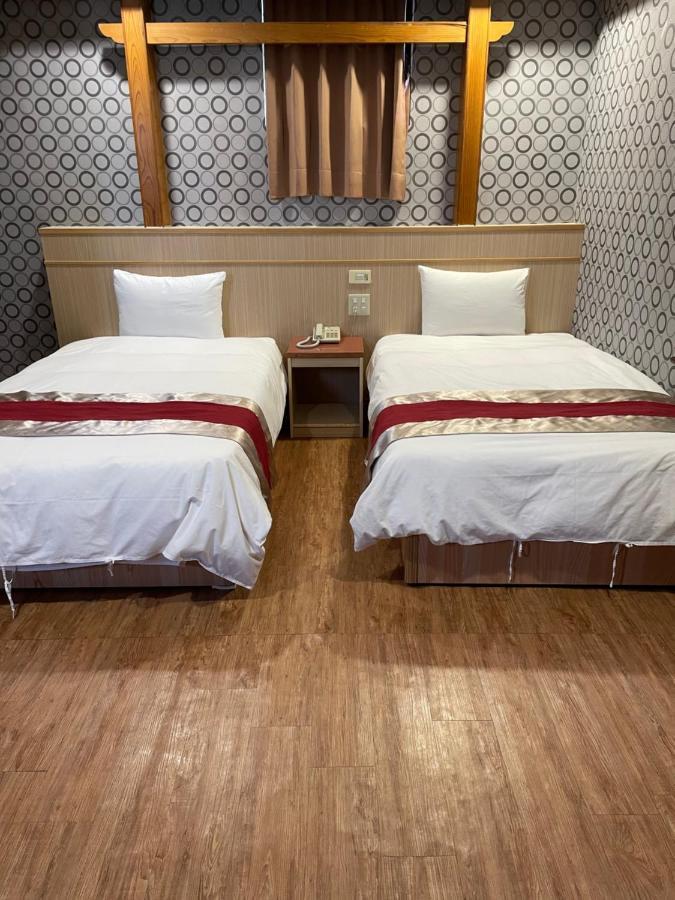 Mei Hua Hotel Kaohsiung Extérieur photo