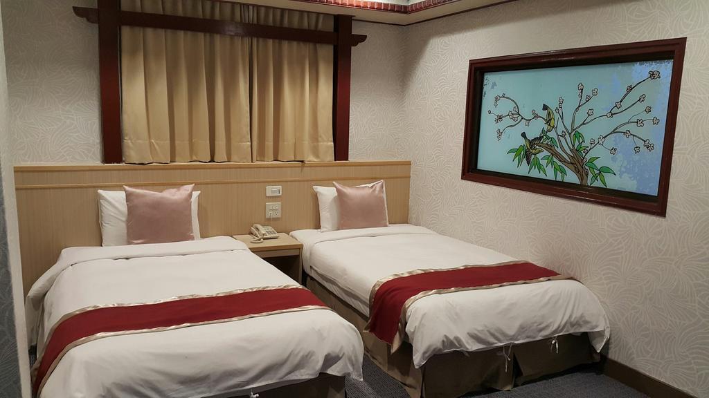 Mei Hua Hotel Kaohsiung Extérieur photo