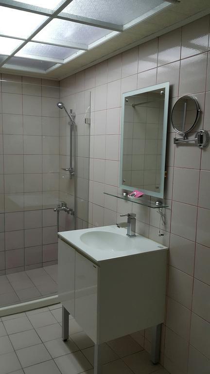Mei Hua Hotel Kaohsiung Extérieur photo