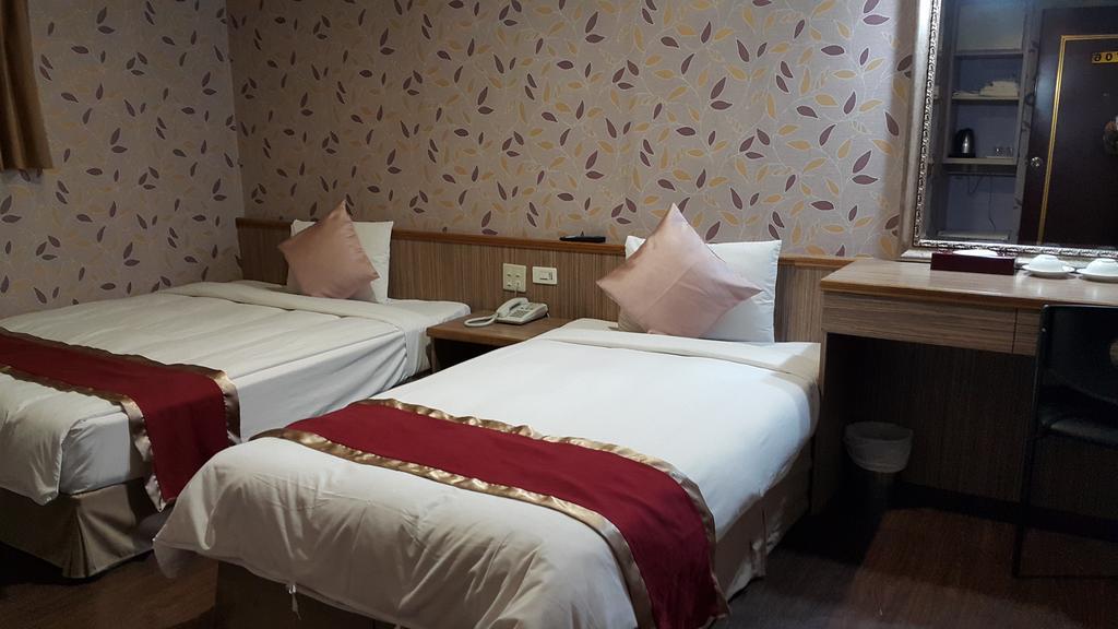 Mei Hua Hotel Kaohsiung Extérieur photo